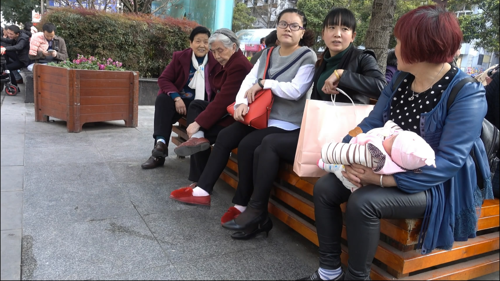 streetsnapnylon[00 01 36][20181205 214006 4]